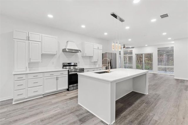 140 Indian Lake Drive, Hiram, GA 30141