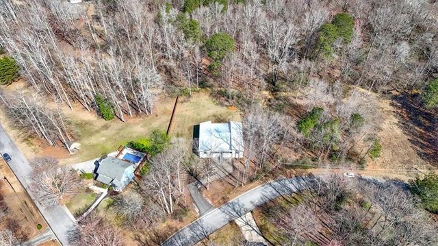 140 Indian Lake Drive, Hiram, GA 30141