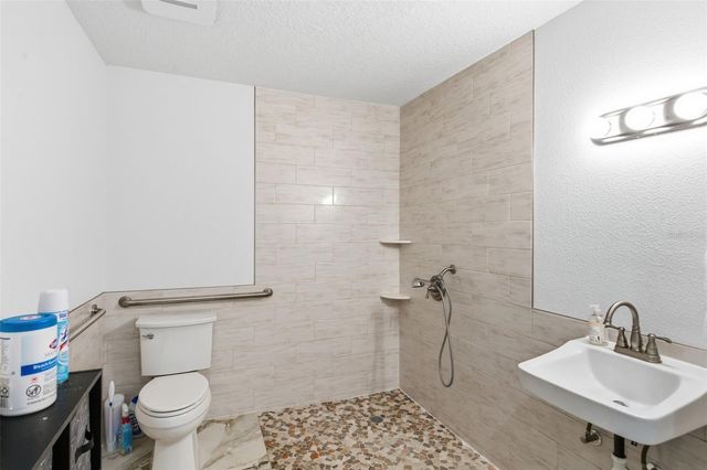 4024 43RD AVENUE N, St Petersburg, FL 33714