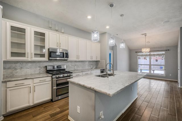 10302 Rudolph Court, Missouri City, TX 77459