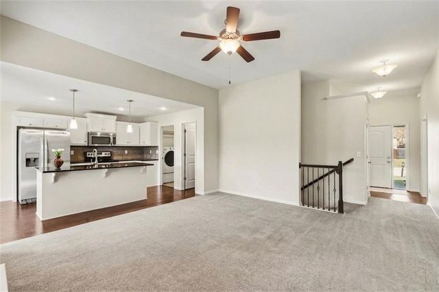 929 NW SCENIC Drive, Grain Valley, MO 64029