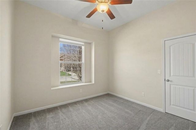 929 NW SCENIC Drive, Grain Valley, MO 64029