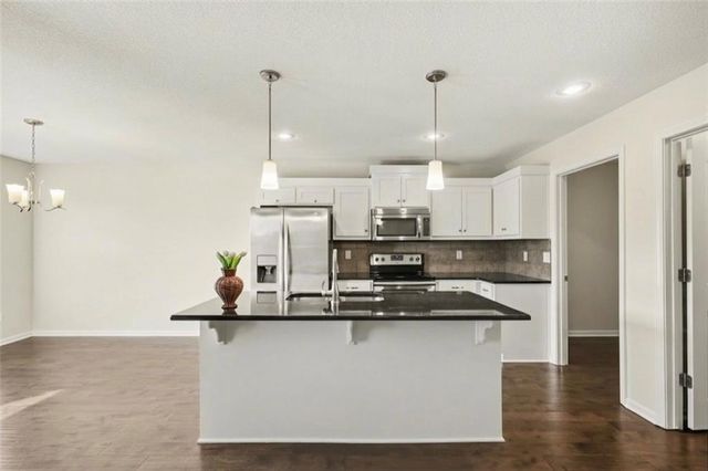 929 NW SCENIC Drive, Grain Valley, MO 64029