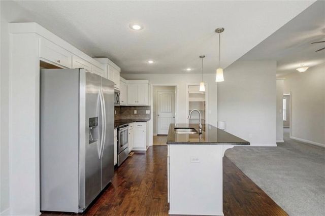 929 NW SCENIC Drive, Grain Valley, MO 64029