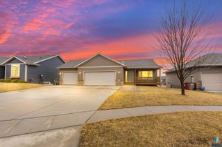 5801 W Bream Ct Court, Sioux Falls, SD 57107