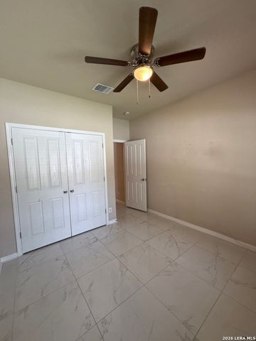 10135 Divine Breeze, San Antonio, TX 78251