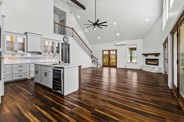 578 Dove Island, Livingston, TX 77351
