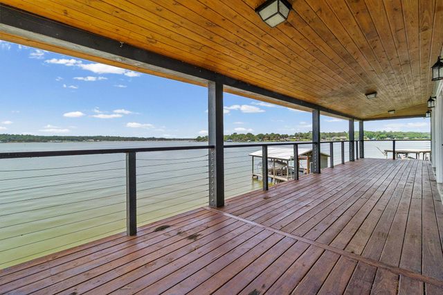 578 Dove Island, Livingston, TX 77351