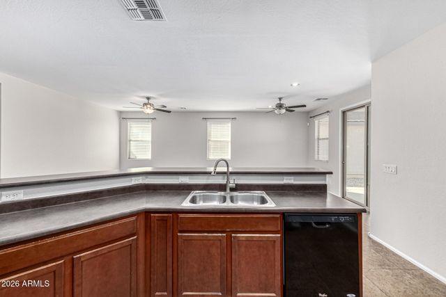 4144 E DEVON Drive, Gilbert, AZ 85296