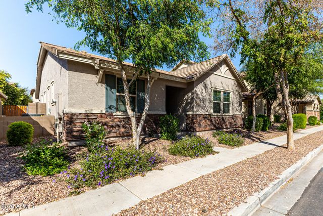 4144 E DEVON Drive, Gilbert, AZ 85296