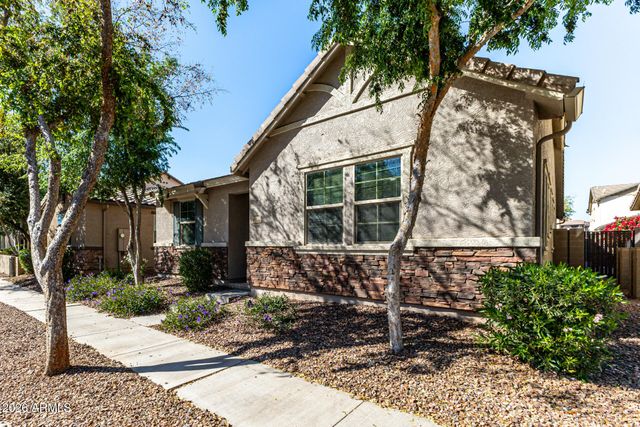 4144 E DEVON Drive, Gilbert, AZ 85296