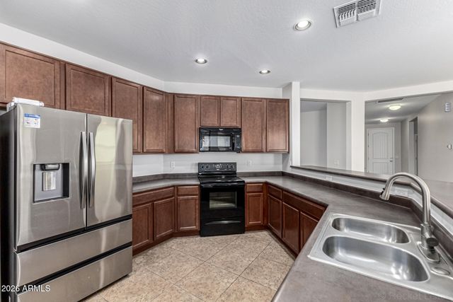 4144 E DEVON Drive, Gilbert, AZ 85296