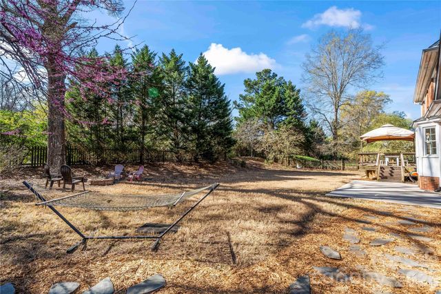 6101 Boykin Spaniel Road, Charlotte, NC 28277