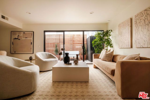 847 17th Street 6, Santa Monica, CA 90403