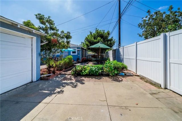 611 W 27th, Long Beach, CA 90806