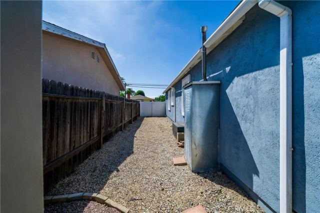611 W 27th, Long Beach, CA 90806