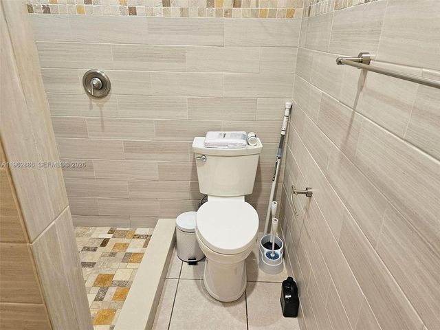 8404 SW 181st Ter 1, Palmetto Bay, FL 33157