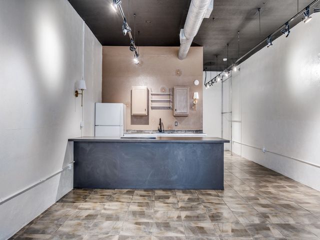 4210 Main Street, Dallas, TX 75226