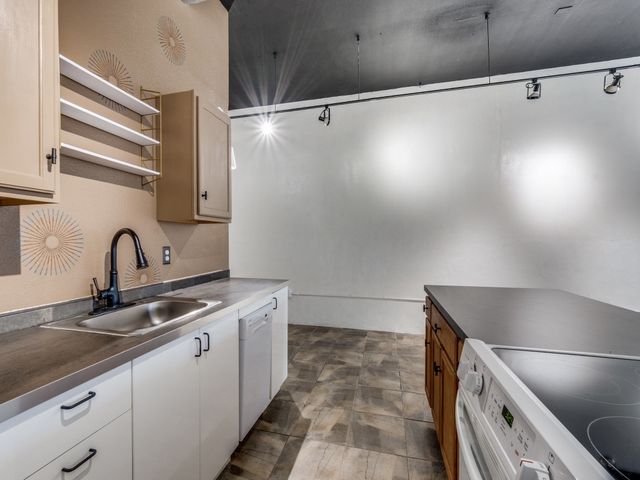 4210 Main Street, Dallas, TX 75226