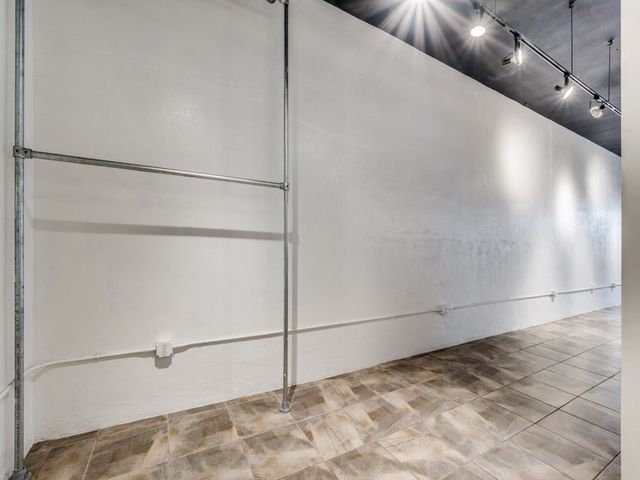 4210 Main Street, Dallas, TX 75226