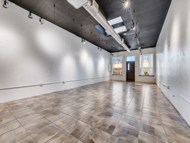 4210 Main Street, Dallas, TX 75226