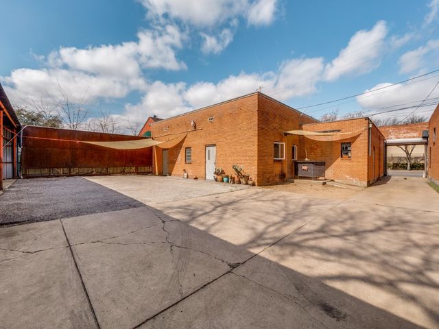 4210 Main Street, Dallas, TX 75226