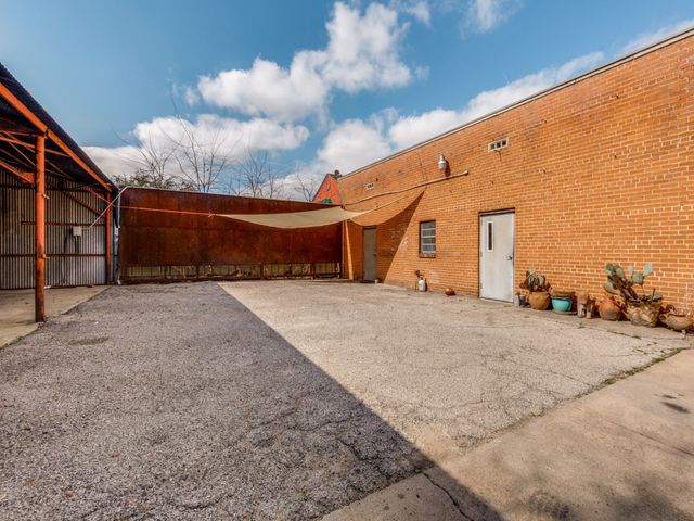 4210 Main Street, Dallas, TX 75226