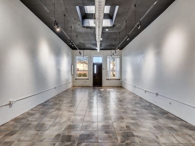 4210 Main Street, Dallas, TX 75226