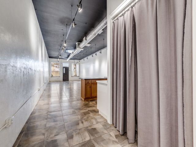 4210 Main Street, Dallas, TX 75226