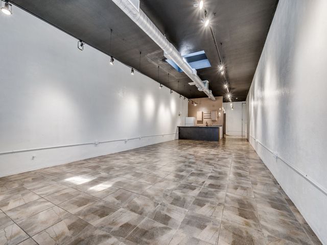 4210 Main Street, Dallas, TX 75226