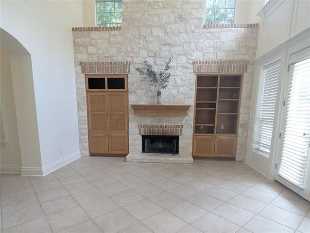 11301 Taylor Draper LN 1, Austin, TX 78759
