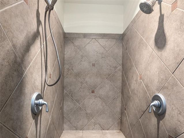 11301 Taylor Draper LN 1, Austin, TX 78759