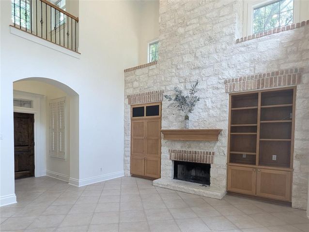 11301 Taylor Draper LN 1, Austin, TX 78759
