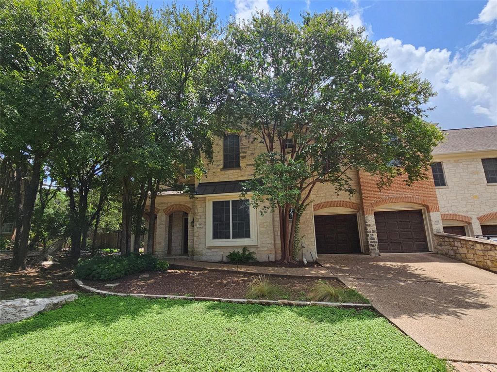 11301 Taylor Draper LN 1, Austin, TX 78759