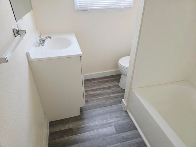 2100 N Park Avenue, Springfield, MO 65803