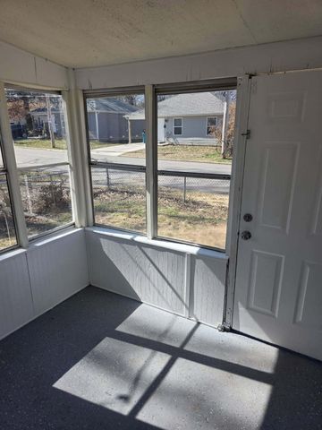 2100 N Park Avenue, Springfield, MO 65803