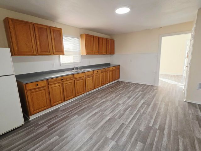 2100 N Park Avenue, Springfield, MO 65803