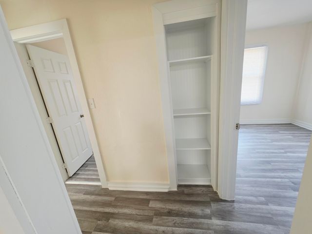 2100 N Park Avenue, Springfield, MO 65803