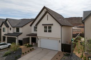 1759 S WOLVERINE WAY #203, Washington, UT 84780
