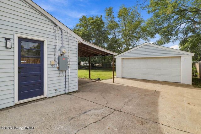 13916 Darwin Blvd, Louisville, KY 40272