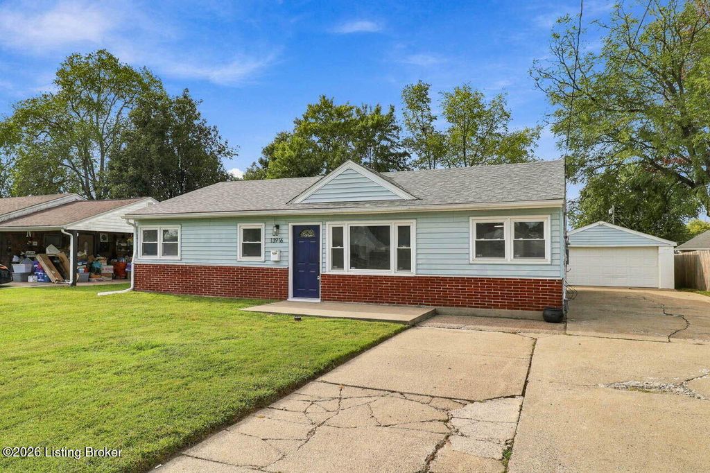 13916 Darwin Blvd, Louisville, KY 40272