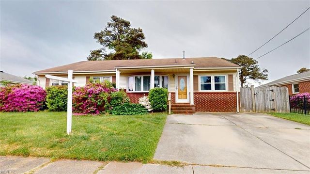 2439 Jasper CT, Norfolk, VA 23518