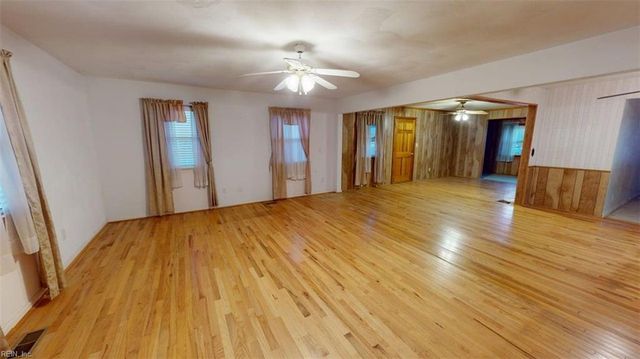 2439 Jasper CT, Norfolk, VA 23518