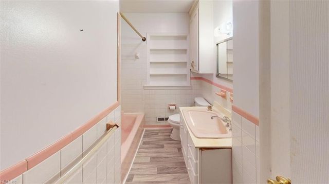 2439 Jasper CT, Norfolk, VA 23518