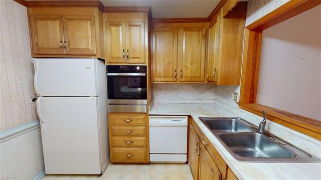 2439 Jasper CT, Norfolk, VA 23518