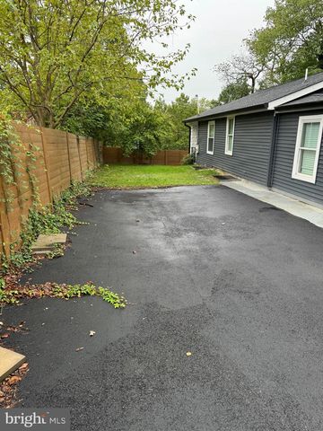 3022 23RD ST SE, Washington, DC 20020