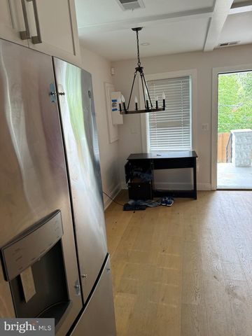 3022 23RD ST SE, Washington, DC 20020