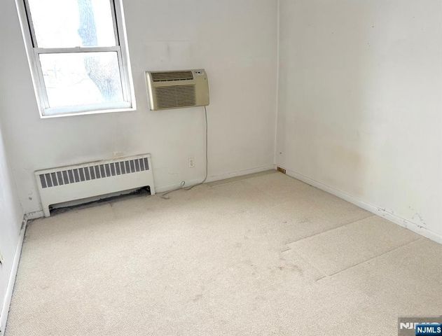 2345 Linwood Avenue 4B, Fort Lee, NJ 07024