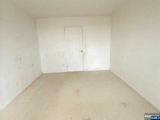 2345 Linwood Avenue 4B, Fort Lee, NJ 07024