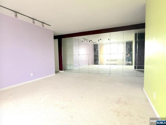 2345 Linwood Avenue 4B, Fort Lee, NJ 07024